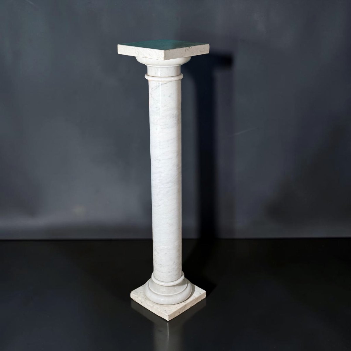 Capitello/Colonna in Marmo Bianco di Carrara 