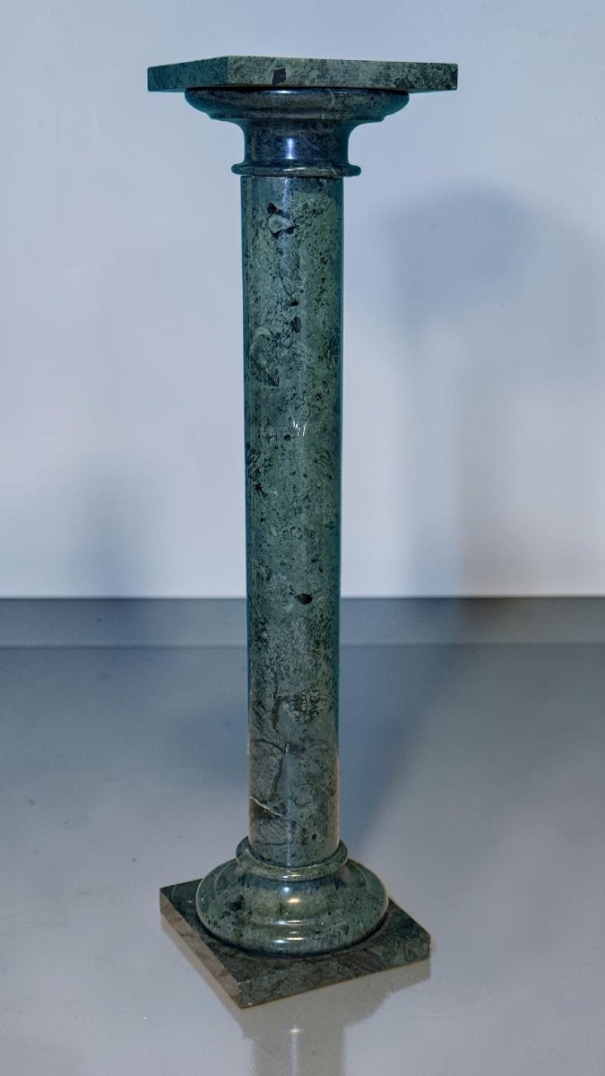 Colonna in Marmo Verde