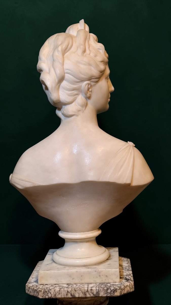 Busto raffigurante dea Aremide in Marmo Bianco Statuario di Carrara, Jean-Antoine Houdon XVIII°-photo-1