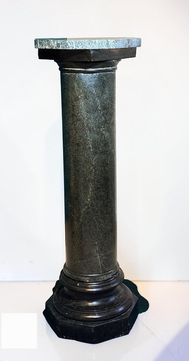 Colonna Monumentale in Marmo Verde Alpi Serpentino 