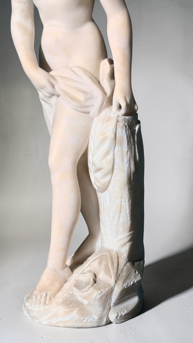 Statua raffigurante una giovane fanciulla nuda -photo-2