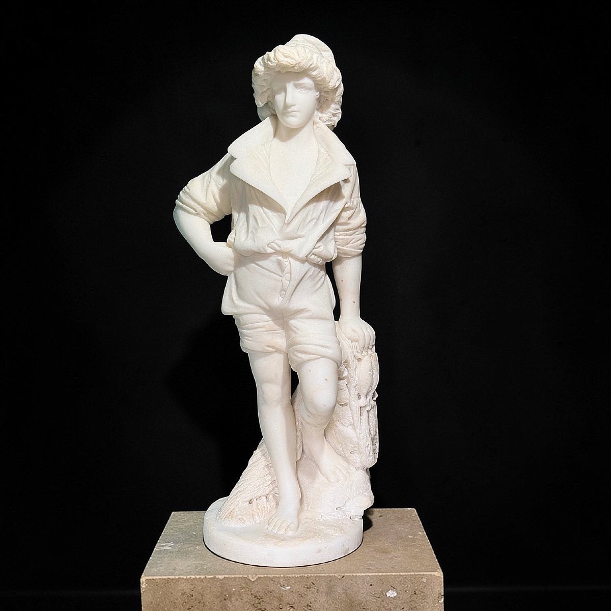 Statua raffigurante Masaniello (giovane pescatore) in Marmo Bianco Statuario di Carrara-photo-4