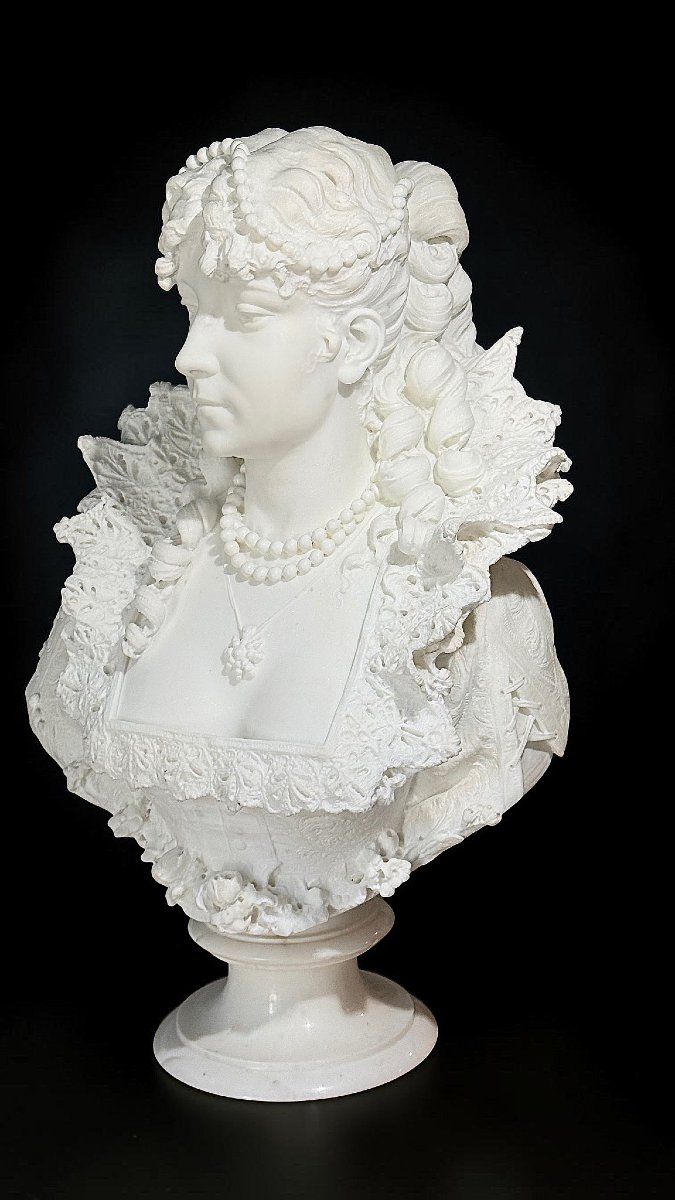 Busto raffigurante Maria de Medici Regina di Francia, Marmo Bianco Statuario di Carrara -photo-1