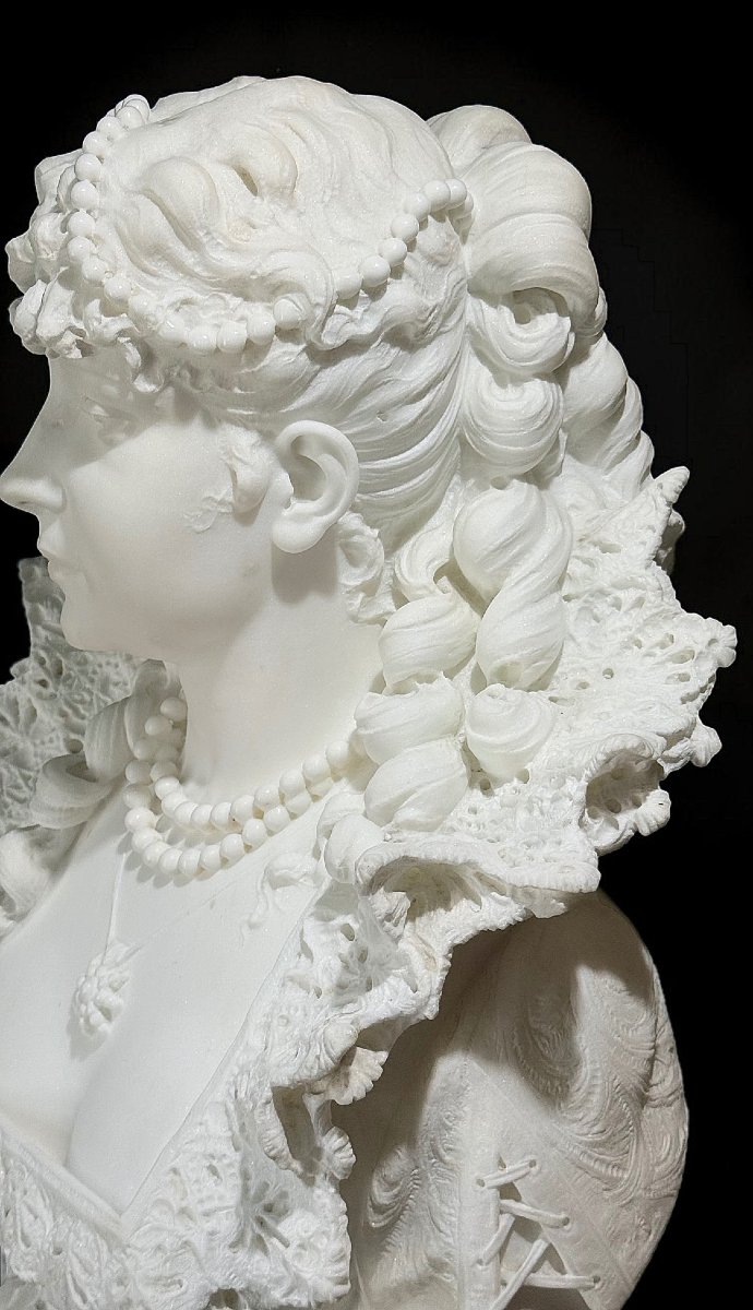 Busto raffigurante Maria de Medici Regina di Francia, Marmo Bianco Statuario di Carrara -photo-3