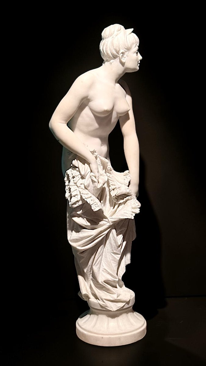 Statua raffigurante una giovane fanciulla nuda neoclassica, dal Museo Peter Kaus, Marmo Carrara-photo-3