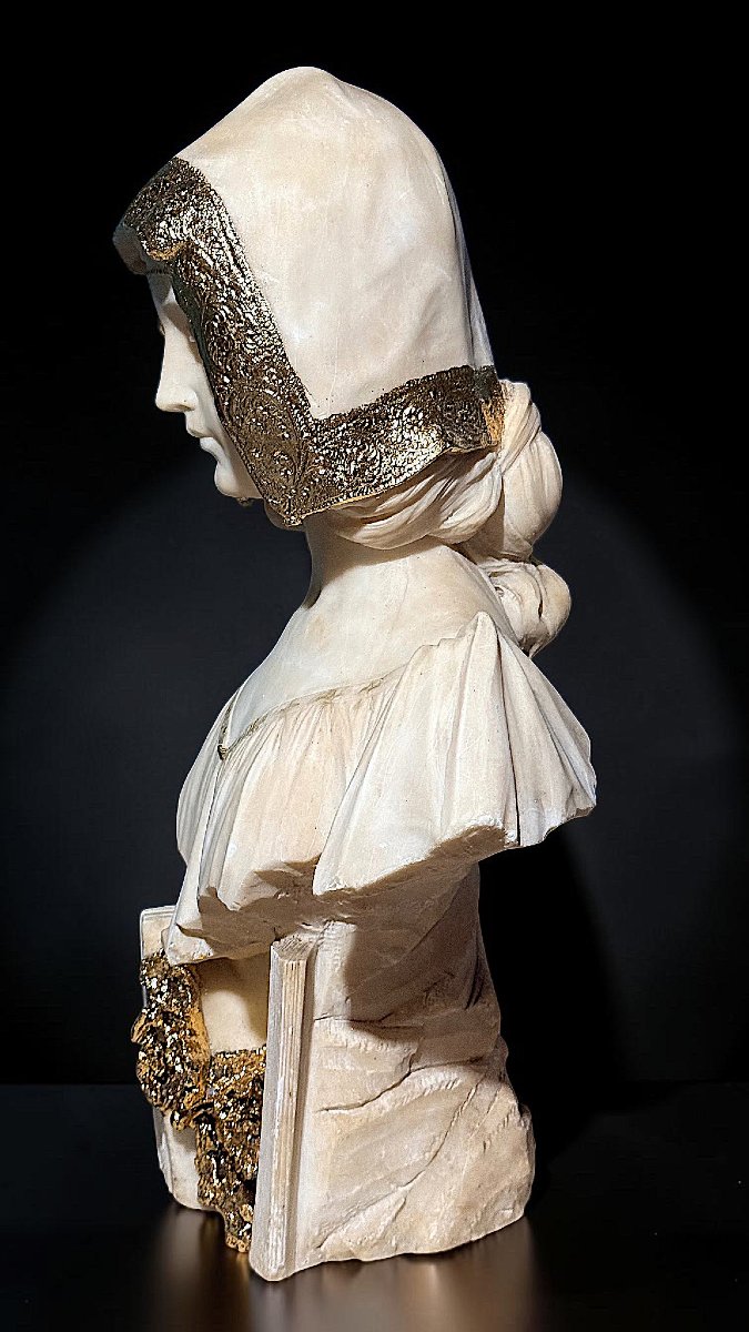 Busto raffigurante "Laura" del maestro scultore Pietro Bazzanti, Marmo e Oro in foglie -photo-4