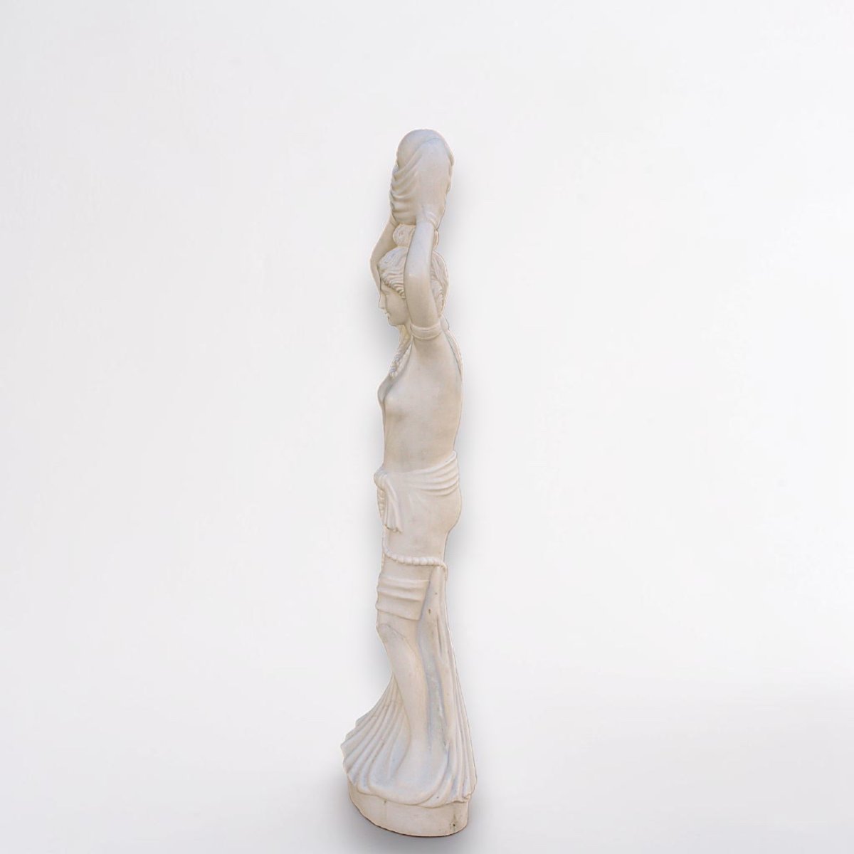 Statua raffigurante una giovane fanciulla sorridente con una brocca in mano, Marmo Bianco -photo-4