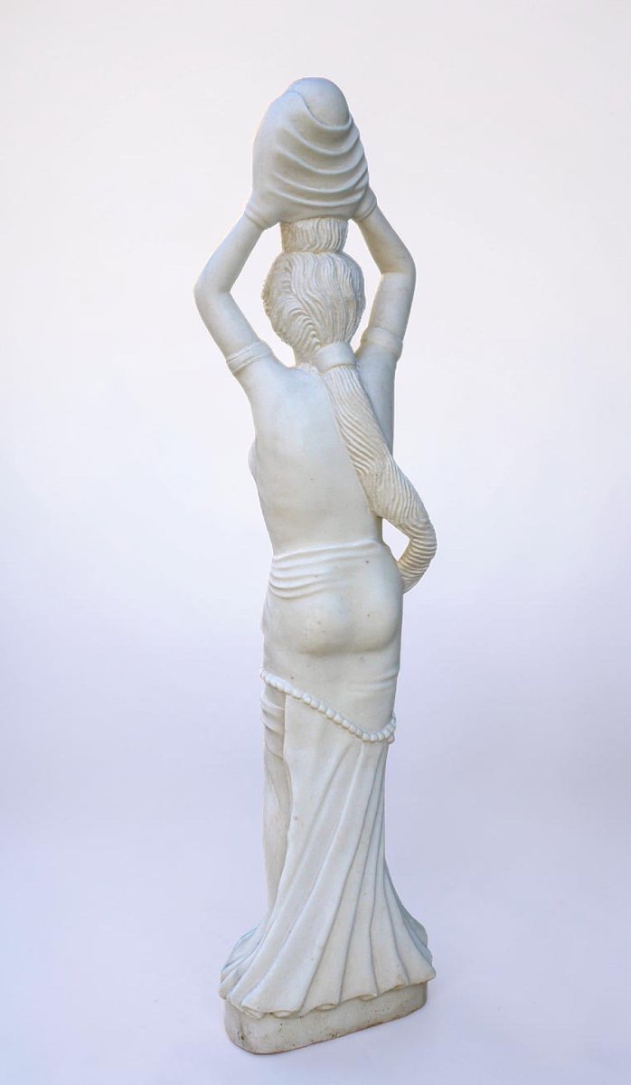Statua raffigurante una giovane fanciulla sorridente con una brocca in mano, Marmo Bianco -photo-4