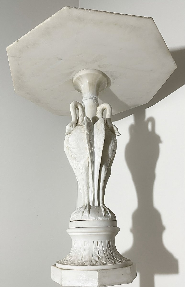 Tavolo Ottagonale Marmo Carrara, con cigni e decorazioni -photo-7