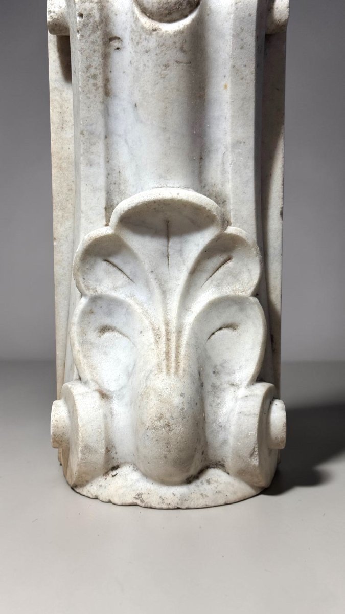 Coppia di Piccoli Elementi Architettonici decorativi in Marmo Bianco di Carrara -photo-1
