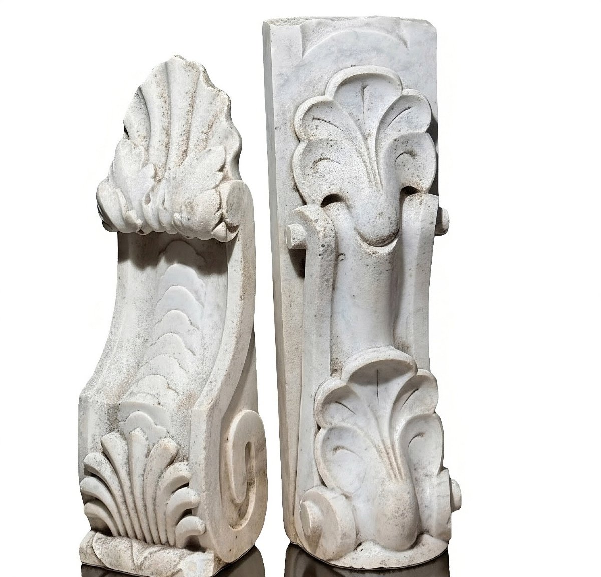 Coppia di Piccoli Elementi Architettonici decorativi in Marmo Bianco di Carrara 