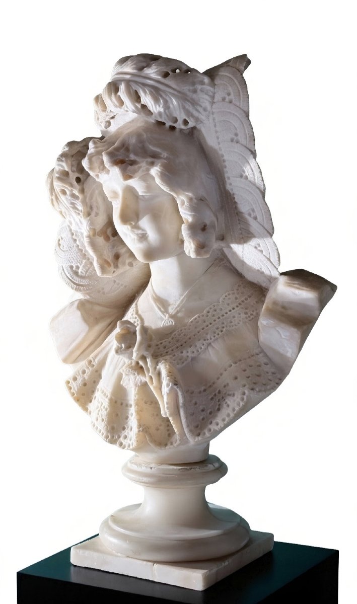 Busto raffigurante una giovane fanciulla sorridente -photo-4