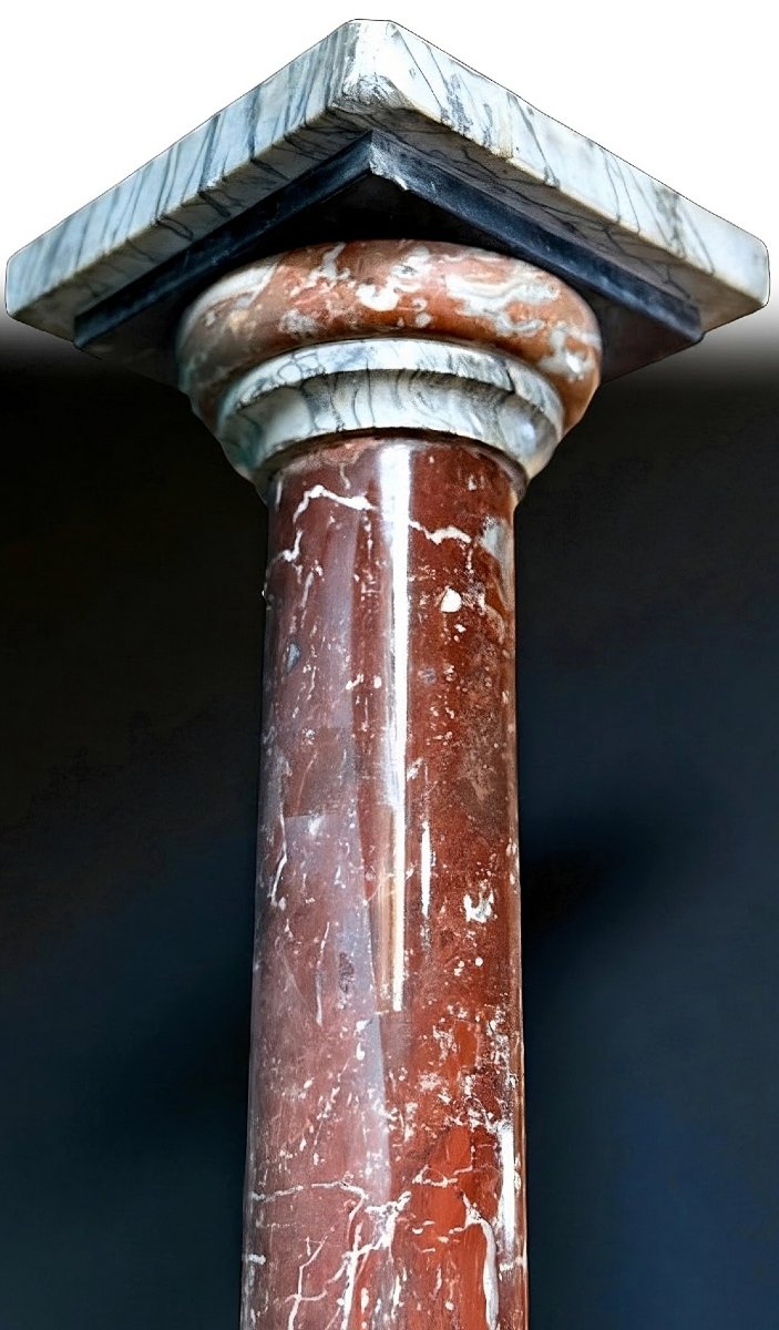 Colonna in Marmo Rosso -photo-1