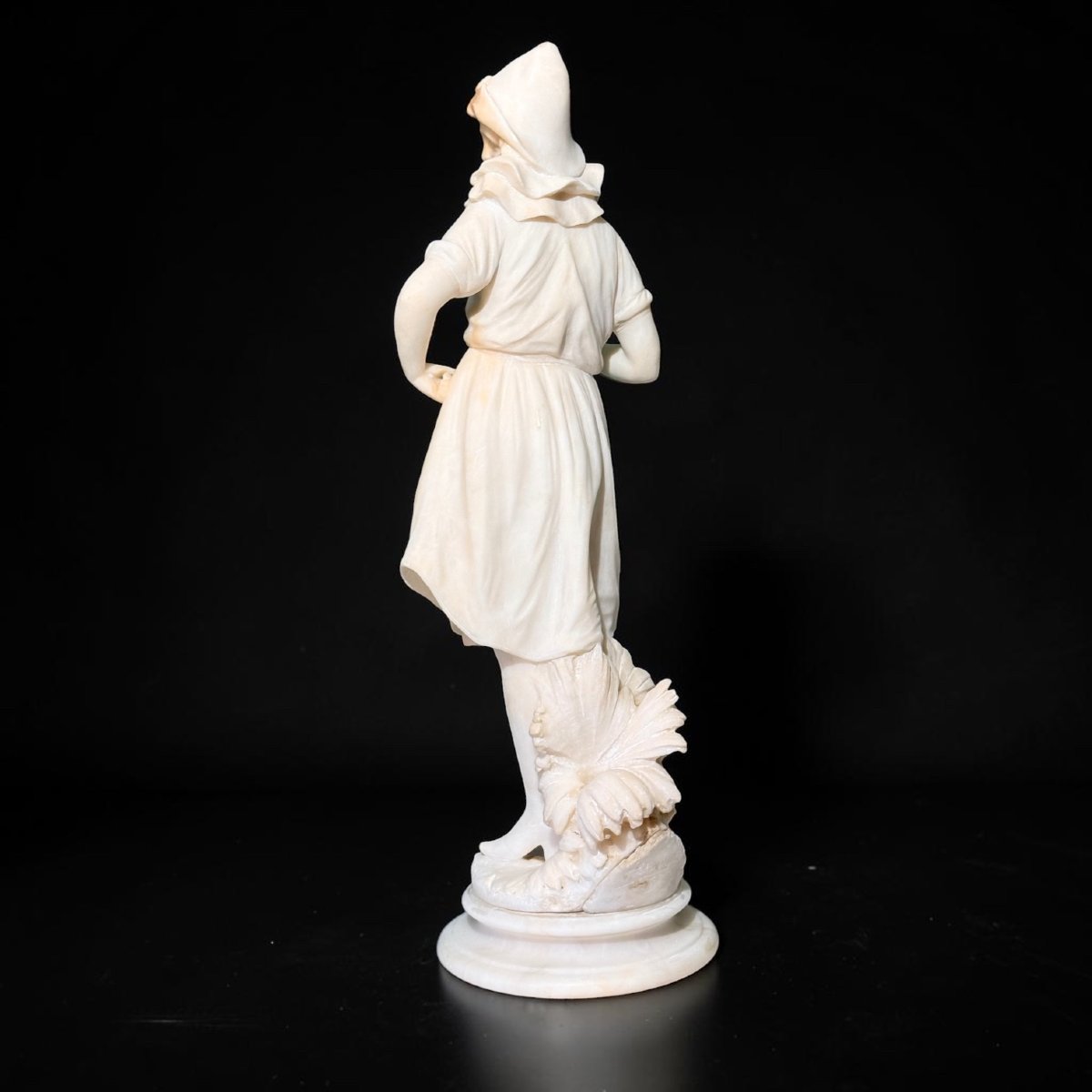 Statua raffigurante Colombina -photo-4