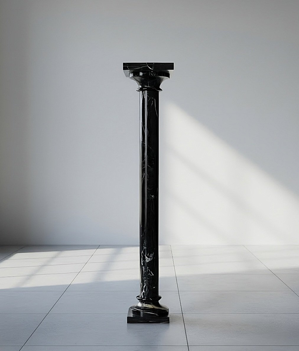 Colonna in Marmo Nero