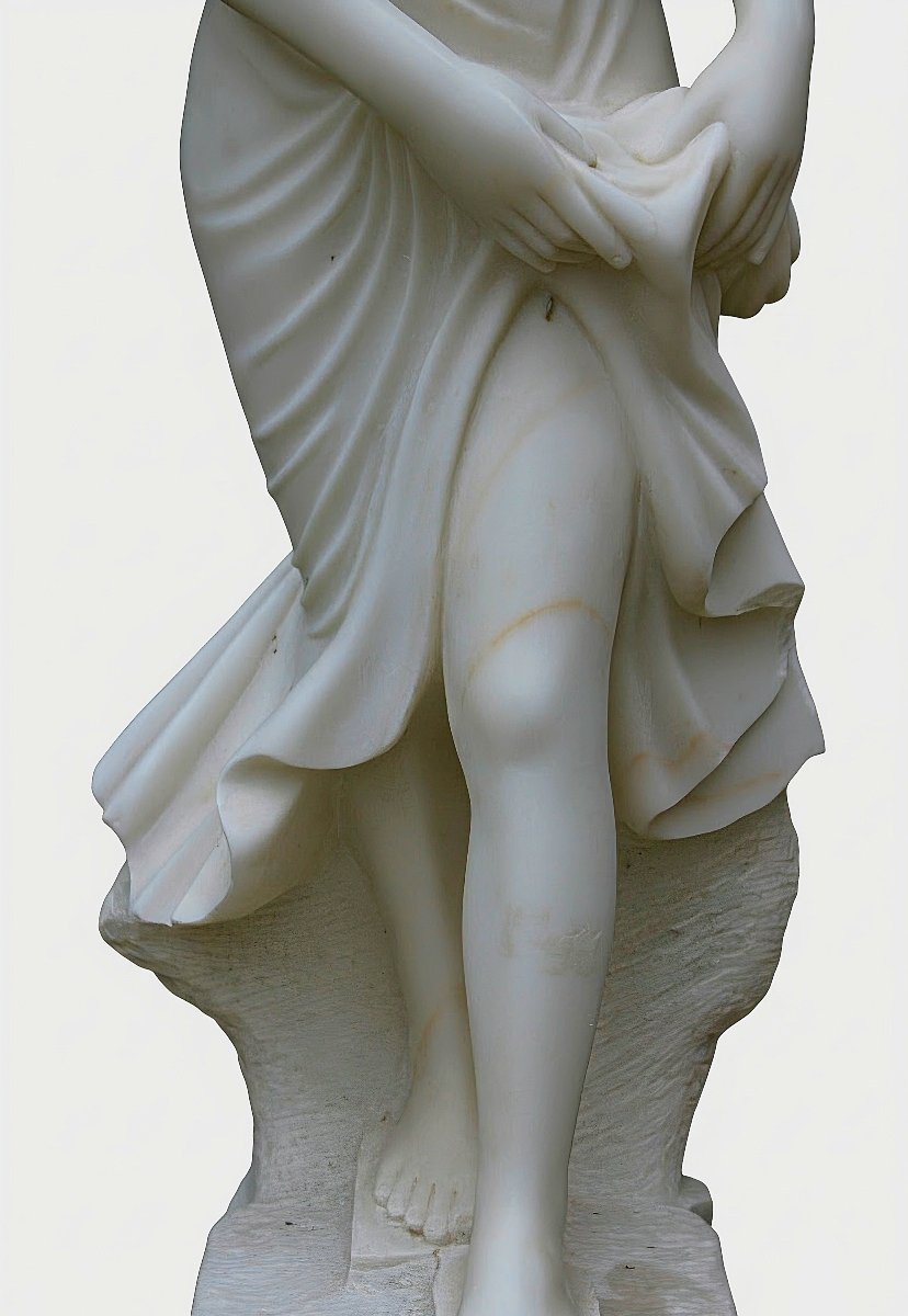 Statua raffigurante una giovane fanciulla in Marmo Bianco Carrara -photo-3