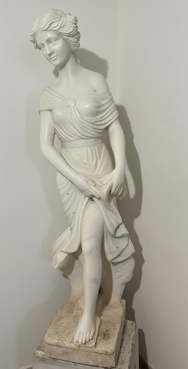 Statua raffigurante una giovane fanciulla in Marmo Bianco Carrara -photo-6
