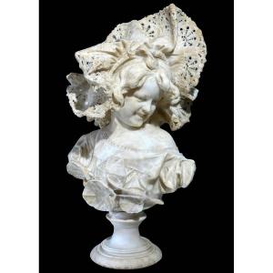 Busto fanciulla con Cappello di Pizzo, Marmo Bianco statuario di Carrara 