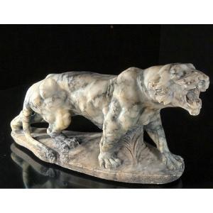 Tigre Ruggente scolpita interamente a mano nel Marmo Arabescato, Currini