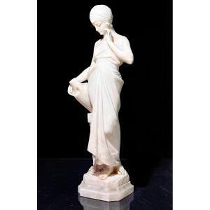 Statua fanciulla con Brocca in Marmo Bianco Statuario di Carrara 