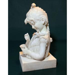 Busto raffigurante una giovane fanciulla in Marmo Bianco di Carrara 