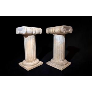 Coppia di Capitelli in Marmo Travertino Romano 
