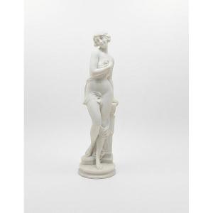 Statua raffigurante una giovane fanciulla nuda in Marmo Bianco Statuario di Carrara 