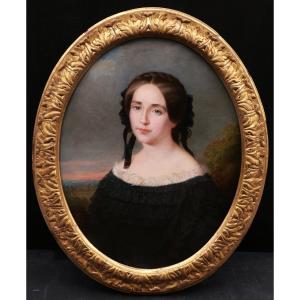 French Or Foreign School, Circa 1830, Portrait Of A Woman In Front Of A Landscape
