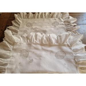 Pair Of Pillowcases With A Prince's Crown In Linen - Inlays, 19th Century