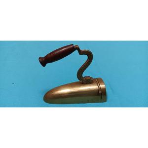 Lace Maker's Ox Tongue Iron Or Toy