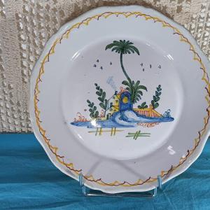 Nevers Plate - 18th Century