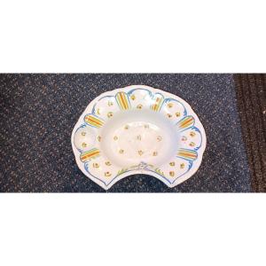 Nevers Shaving Dish - Late 18th Or Early 19th Century