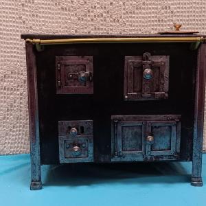 Doll's Or Traveling Merchant's Stove - Late 19th, Early 20th Century