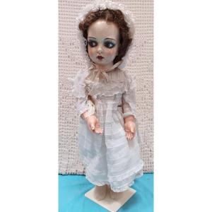 Ceramic/earthenware Doll