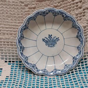 Small Dish/deep Plate From Lyon - 18th Century