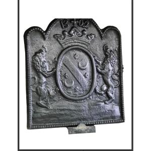 Très Belle Plaque  Ancienne aux armoiries Réalisée En Fonte XVIIIeme Siècle 