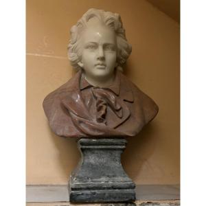 Beautiful Pair Of Two-tone Marble Busts Representing Mozart 