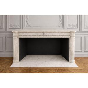 Louis XVI Antique Carrara Marble Mantel From The Late 18th Century