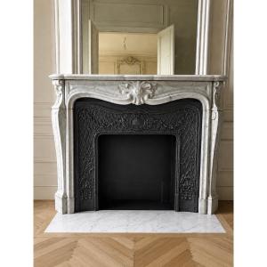 Antique Louis XV Style White Carrara Marble Mantel From The Late 19th Century