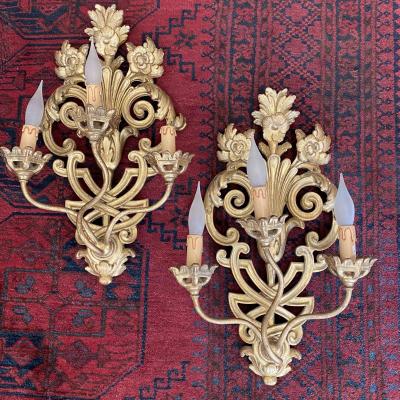 Large Pair Of Wall Lights With 3 Lights In Golden Wood Louis XV Style