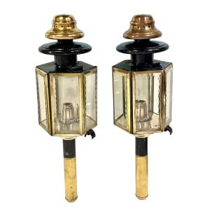 Pair Of Horse-drawn Carriage Oil Lanterns, 19th Century