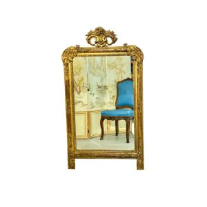 19th Century Louis XVI Giltwood Console Mirror With Carved Details