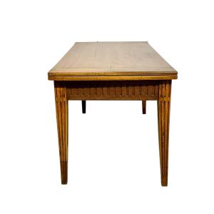 18th Century Louis XVI Walnut Table With Fluted Carvings