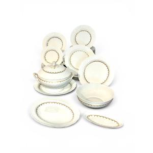 52-piece Bernardaud Limoges “rimbaud” Gilt Fine Porcelain Service