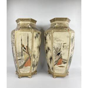 Large Pair Vases Satsuma Japan Signed Kanbundo 大日本煥文堂製