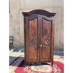 Wardrobe, Bordelaise Gendarme Hat, Louis XV, In Solid Cuban Mahogany From The 18th Century