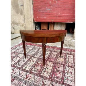 Louis XVI Half Moon Table In Mahogany From The 18th Century.