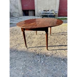 19th Century Louis XVI Mahogany Dining Table With 4 Legs