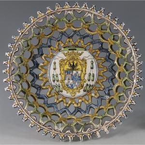 Italian Armorial Plate In Openwork Earthenware On A Foot, 17th Century