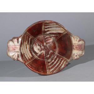  A Hispano-moresque Escuidilla, 16th/17th Century